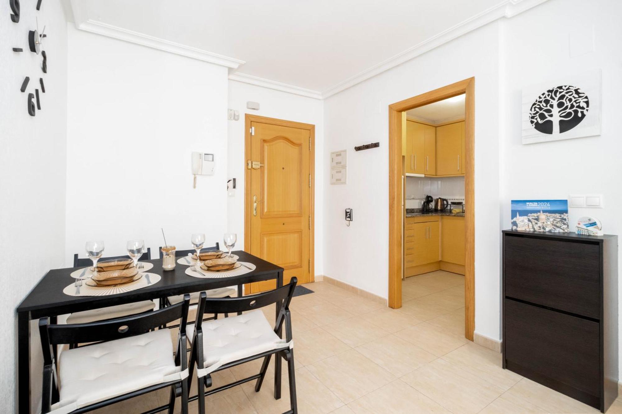 Relax Apartment Torrevieja Ngoại thất bức ảnh